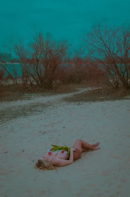 Naked illusion — BLOOM Magazine, April 2022