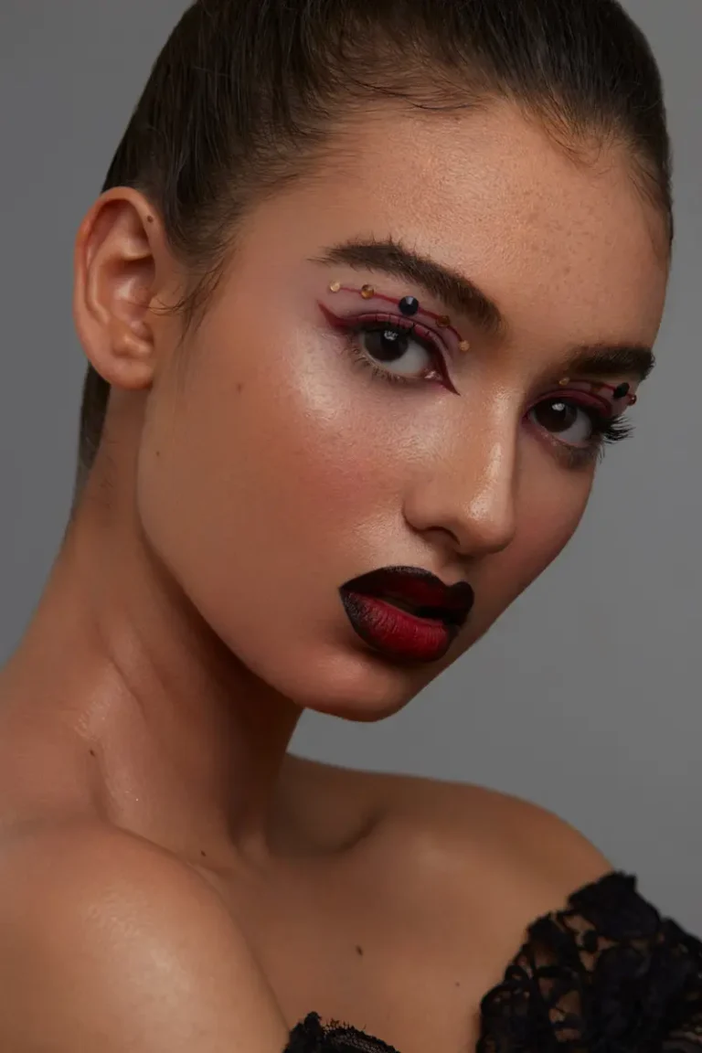 portfolio Niko Mon Di — BLOOM Magazine, April 2022