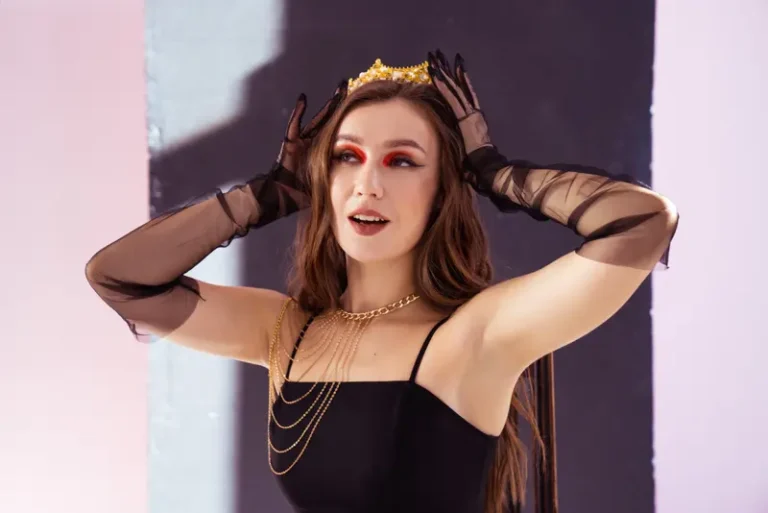 Royal Affairs — BLOOM Magazine, April 2022