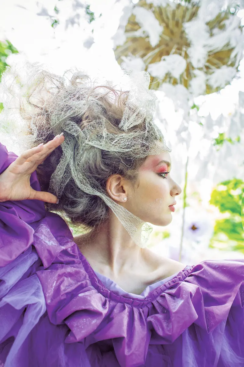 Summer dreams — BLOOM Magazine, April 2022