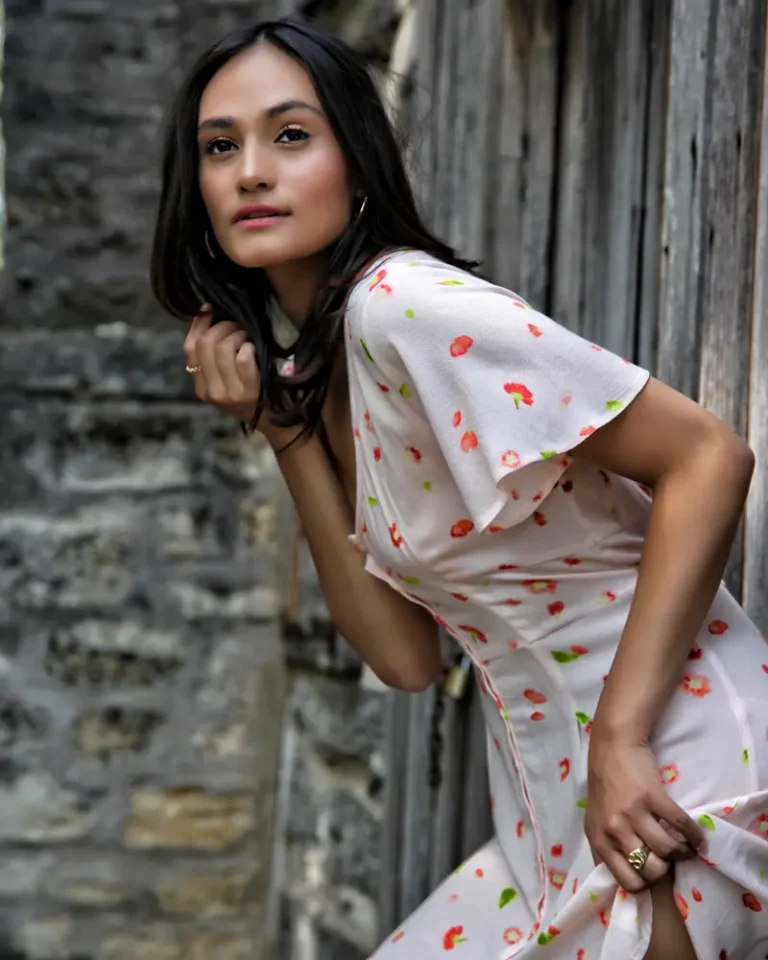 Samantha — BLOOM Magazine | The July Fashion & Beauty Edition | Vol.2 | 2022