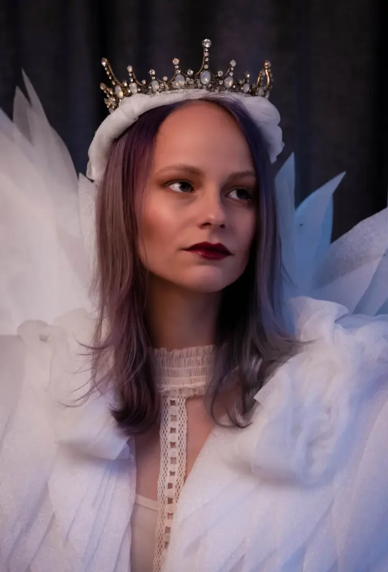 If the crown fits, Wear it!!! — BLOOM Magazine | The September Fashion & Beauty Edition | Vol.17 | 2022