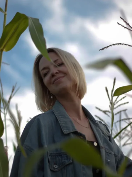 In the fields — BLOOM Magazine, September 2022