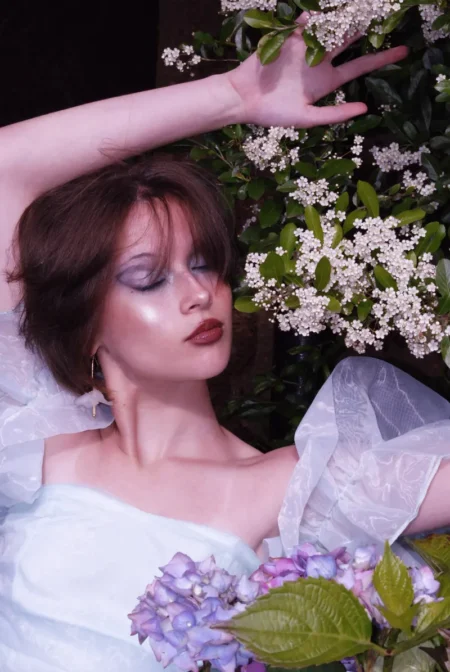 A Glimpse of Beauty — BLOOM Magazine, October 2022