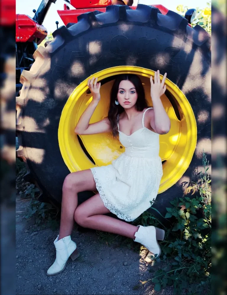 Country Girl featuring Miss. Cruz — BLOOM Magazine, September 2022