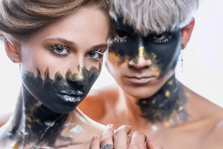 LOVE — BLOOM Magazine | The October Fashion & Beauty Edition | Vol.10 | 2022