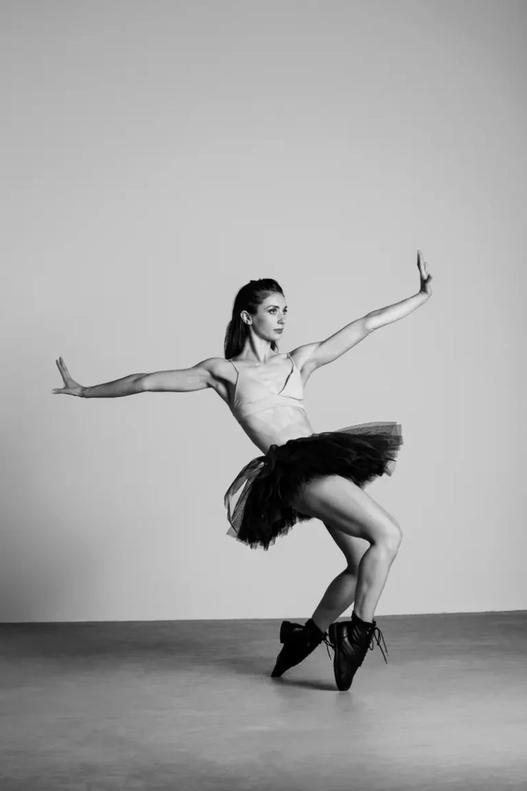 dancer — BLOOM Magazine, November 2022