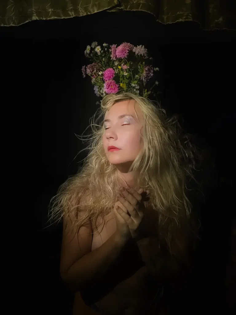 Luna — BLOOM Magazine, October 2022