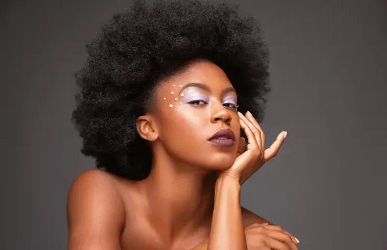 The Gem Of Queens — BLOOM Magazine, November 2022