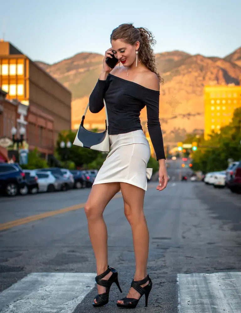 Town and Country Girl — BLOOM Magazine, November 2022