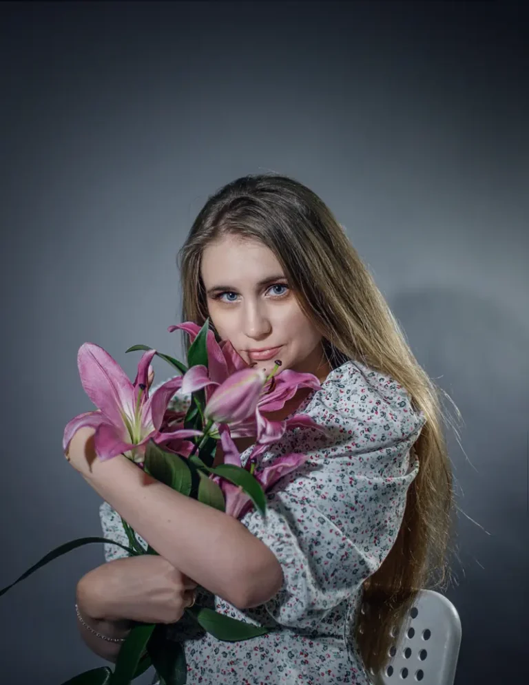 Прекрасной лилии цветок. — BLOOM Magazine, December 2022
