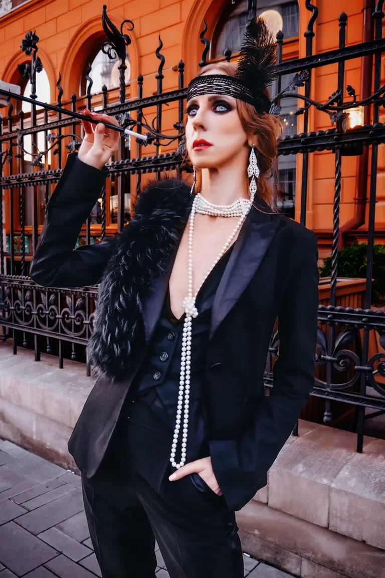 Gatsby Girls — BLOOM Magazine, November 2022