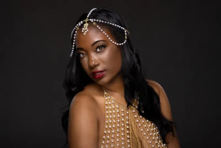 Roaring 20s — BLOOM Magazine, December 2022