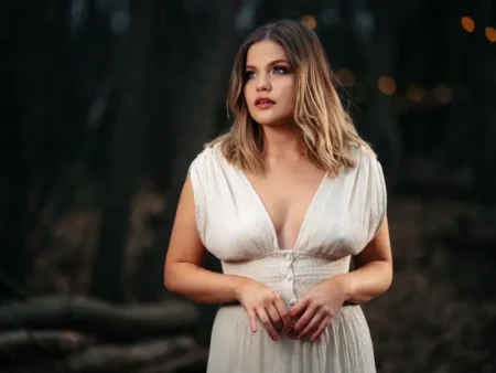 The Enchanting Dreys — BLOOM Magazine, December 2022