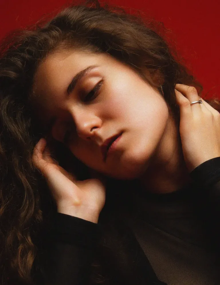 Ретро — BLOOM Magazine, April 2023