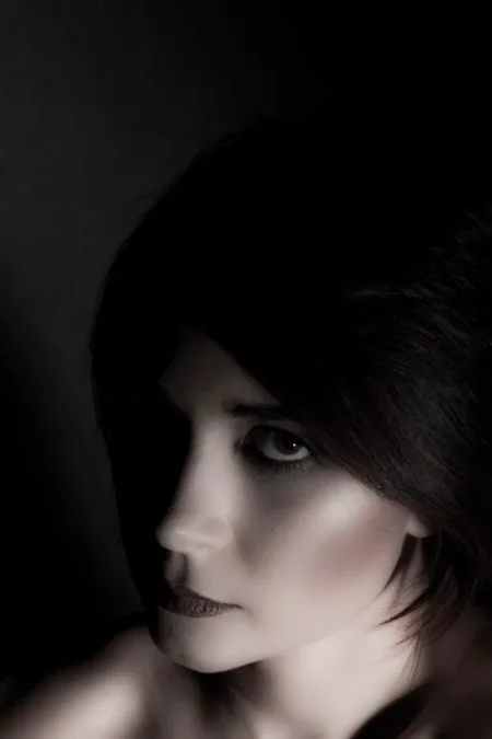 glances — BLOOM Magazine, December 2022