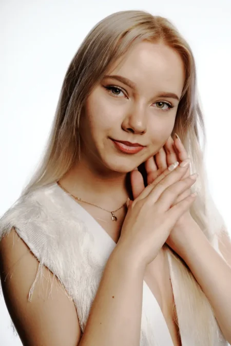 Issaolivi — BLOOM Magazine, December 2022