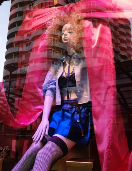 Look at Me — BLOOM Magazine, December 2022