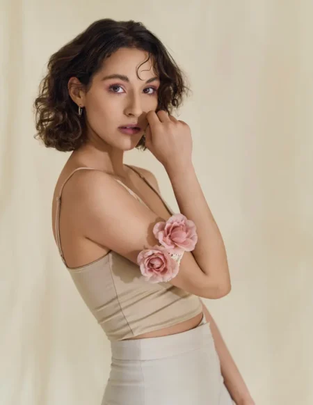 A summerbreeze with Navina — BLOOM Magazine, July 2023