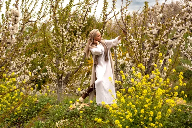 Blooming gardens — BLOOM Magazine, June 2023