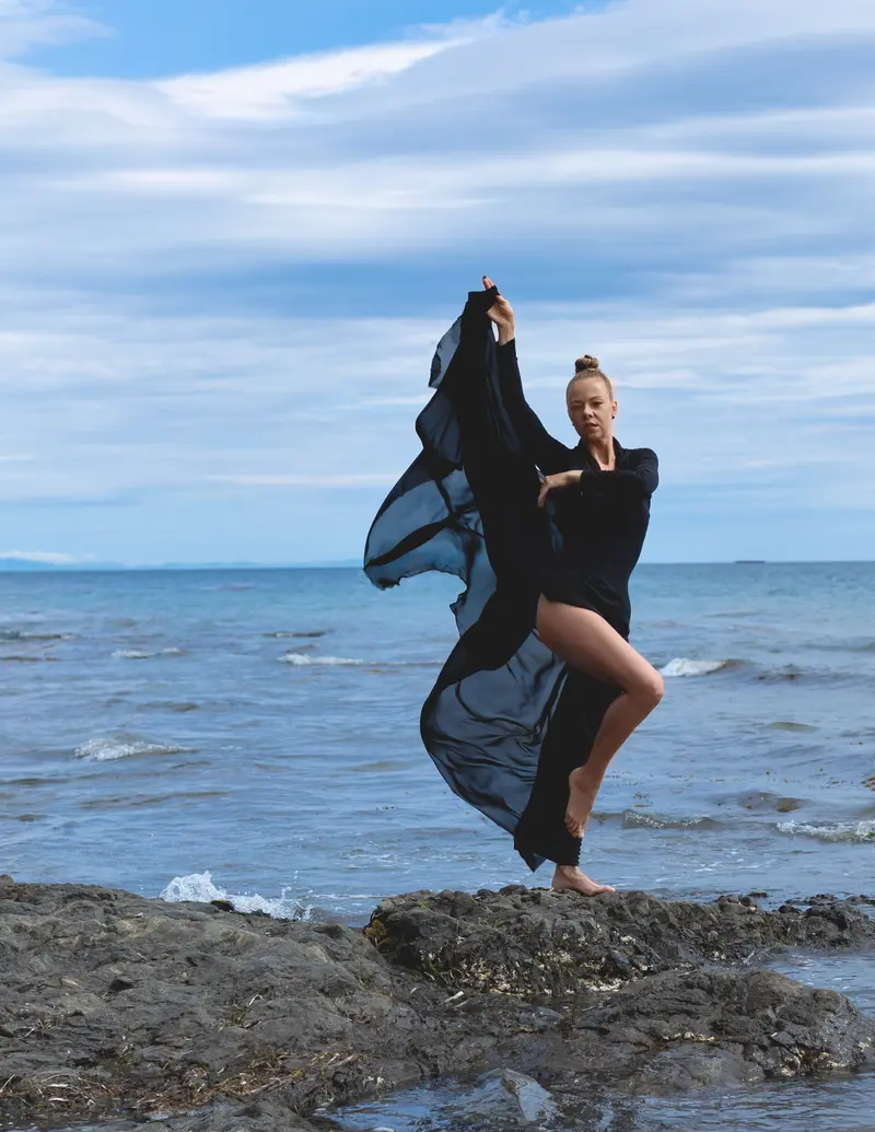 A free soul — BLOOM Magazine, July 2023