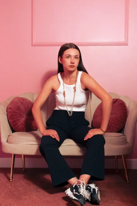 Relax in pink — BLOOM Magazine, September 2023