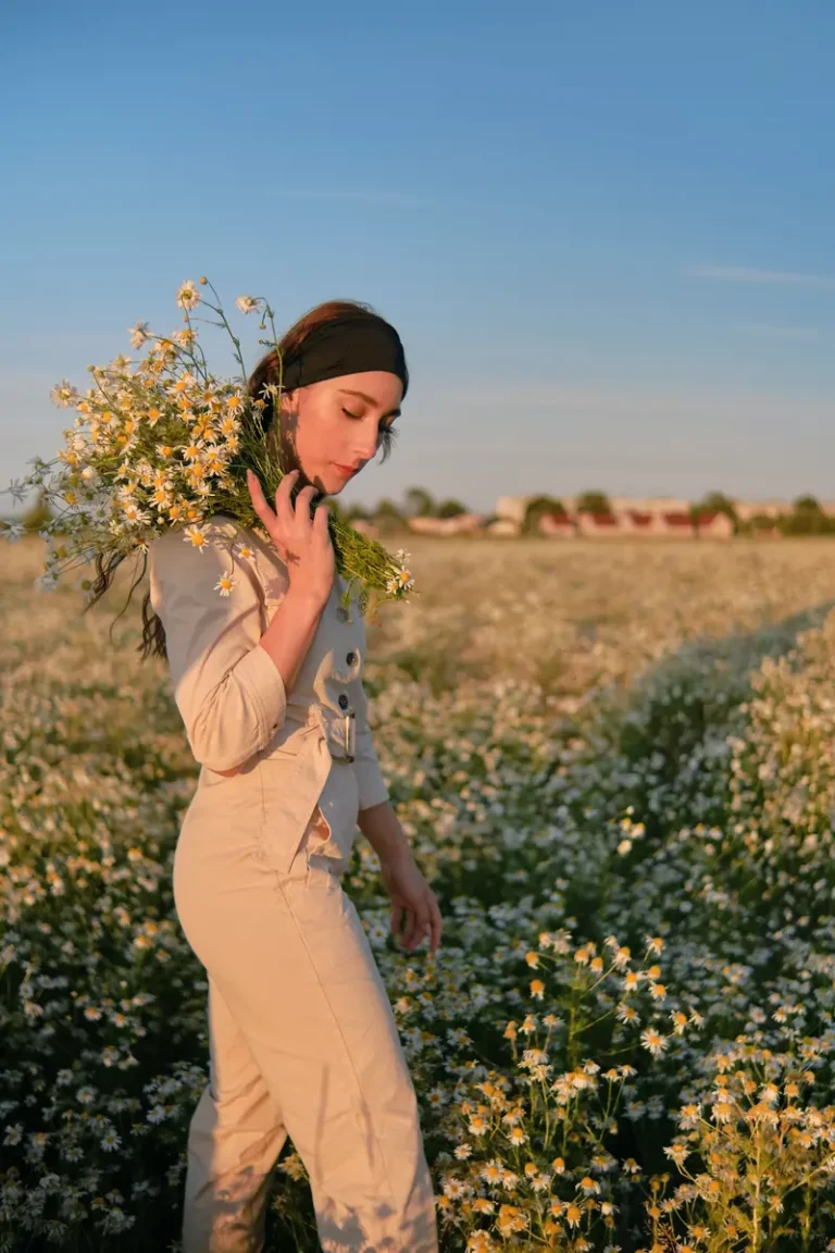 Summer vibes in chamomile fields — BLOOM Magazine, August 2023