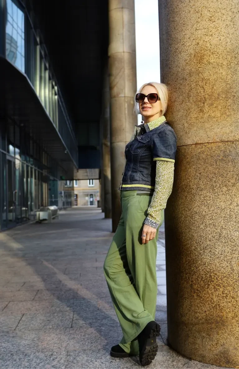 The mood of the city! — BLOOM Magazine | The September Fashion & Beauty Edition | Vol.17 | 2023