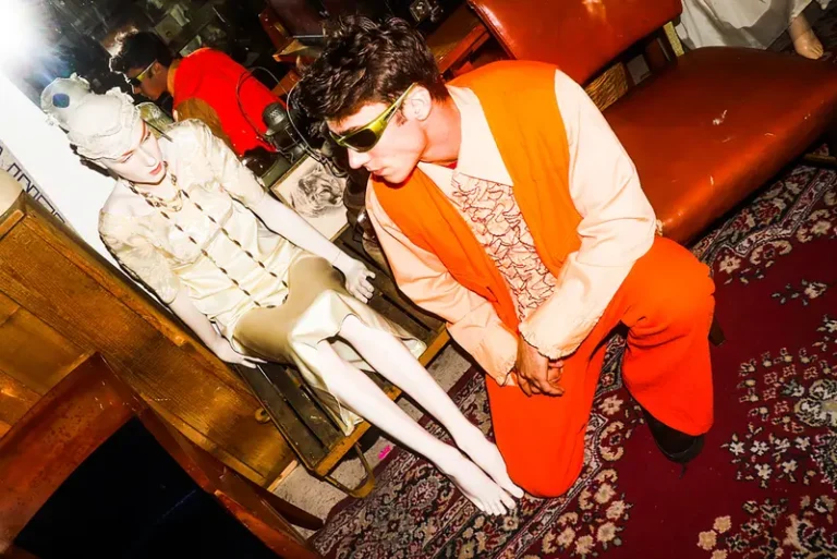 Autumn in Vintage — BLOOM Magazine, September 2023