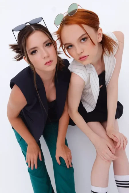 Fashionable girlfriends — BLOOM Magazine, October 2023