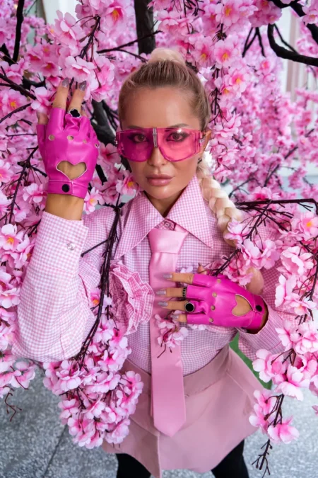 Sex in the city Anti Barbie — BLOOM Magazine, November 2023