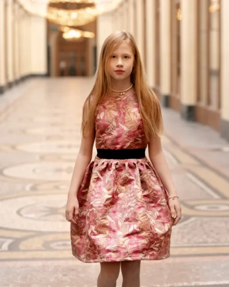 Noël à Paris — BLOOM Magazine, December 2023