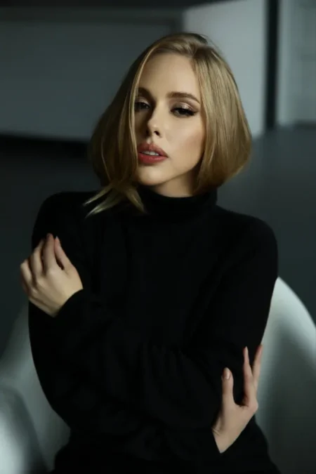 Ukrainian Elegance in LA: A Glimpse into the World of Model Anna Yakovleva — BLOOM Magazine, January 2024