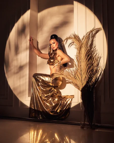 golden — BLOOM Magazine, January 2024