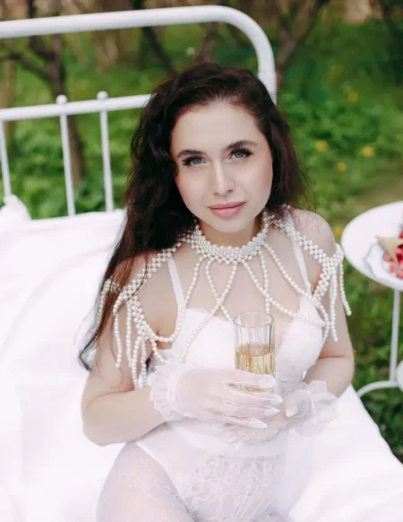 Delicate boudoir in the garden — BLOOM Magazine, August 2024