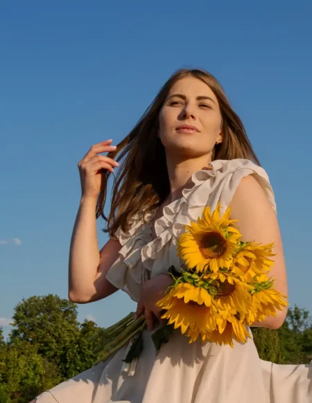 Enjoying the summer. Насолоджуючись літом... — BLOOM Magazine, September 2024
