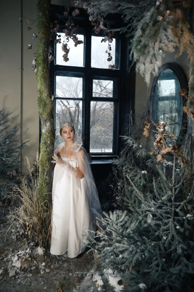 Снежная королева — BLOOM Magazine | The December Teen Edition | Vol.3 | 2024
