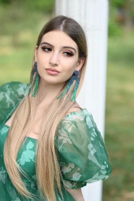 Melody of the summer park — BLOOM Magazine, November 2024