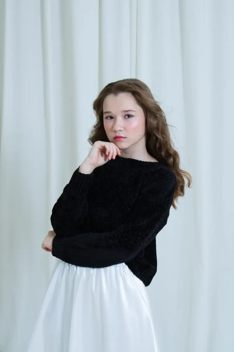 Airy tenderness — BLOOM Magazine | The January Teen Edition | Vol.15 | 2025