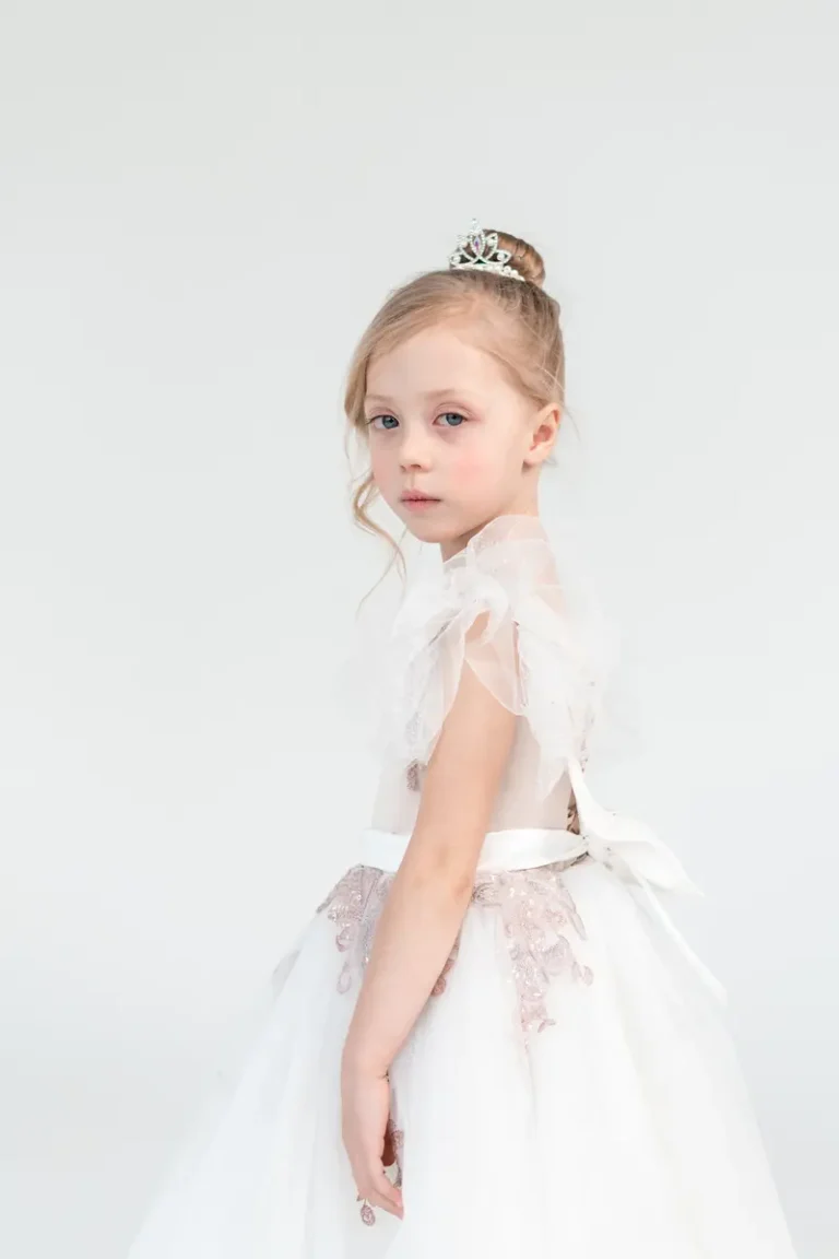 Alisa Drych — BLOOM Magazine, March 2025