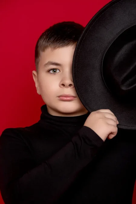 Children and the red background — BLOOM Magazine, March 2025