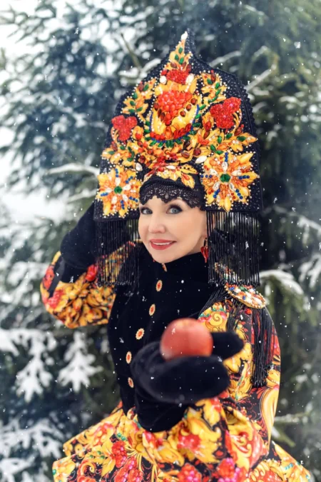 Яблоки на снегу — BLOOM Magazine, February 2025