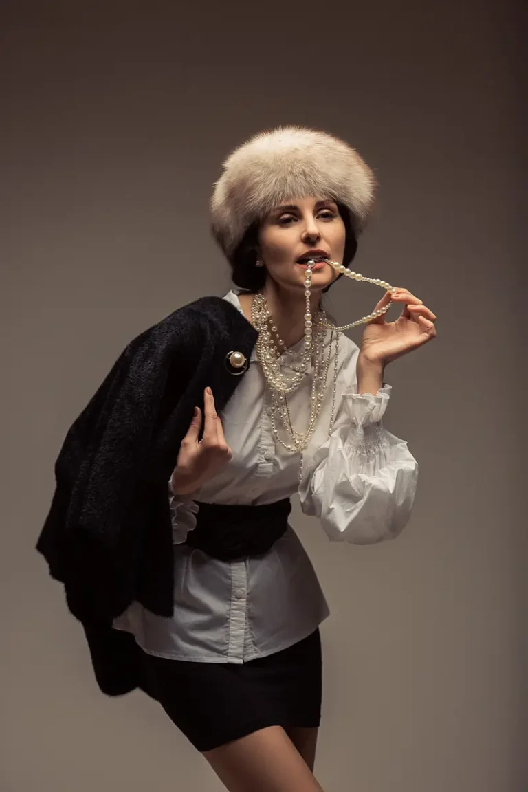 Elegant evening — BLOOM Magazine, March 2025
