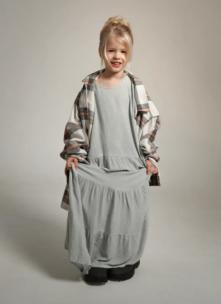 Oversize vibe — BLOOM Magazine | The March Teen Edition | Vol.5 | 2025