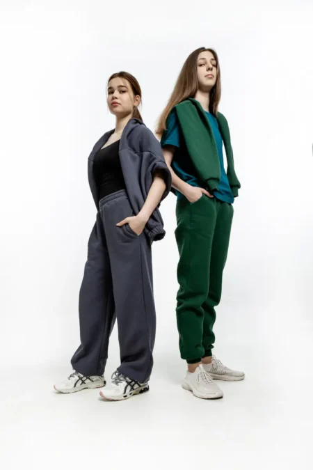 Urban fashion for teenagers — BLOOM Magazine, February 2025