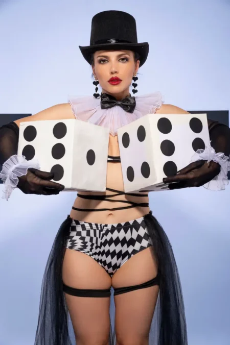Squares and dots — BLOOM Magazine, August 2025