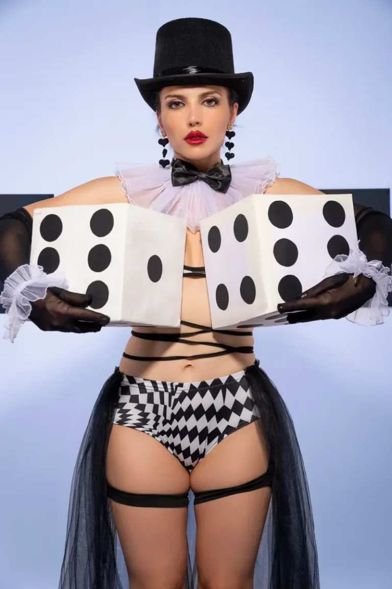 Squares and dots — BLOOM Magazine, August 2025