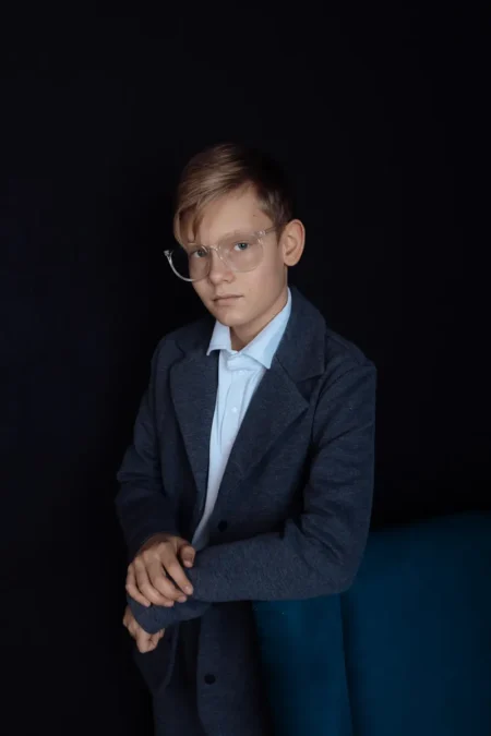 В образе шахматистов — BLOOM Magazine, October 2025