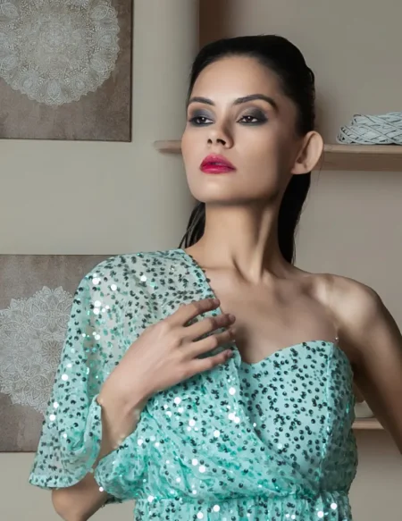 Beauty and charisma — BLOOM Magazine, January 2026