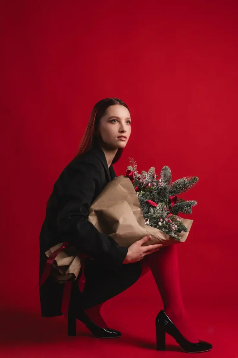 Новогодний минимализм — BLOOM Magazine, January 2026